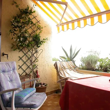 Aufenthalt Fuer Familien Im Golf Von St- Tropez By Interhome