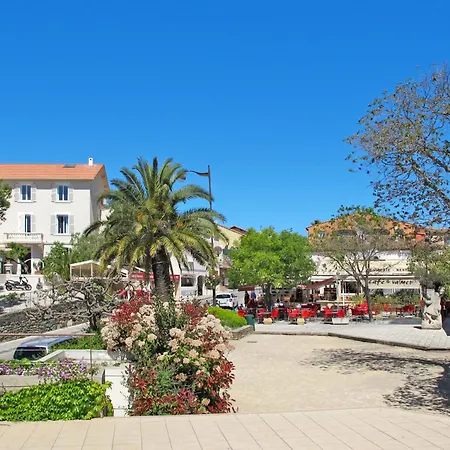 Διαμέρισμα Aufenthalt Fuer Familien Im Golf Von St- Tropez By Interhome